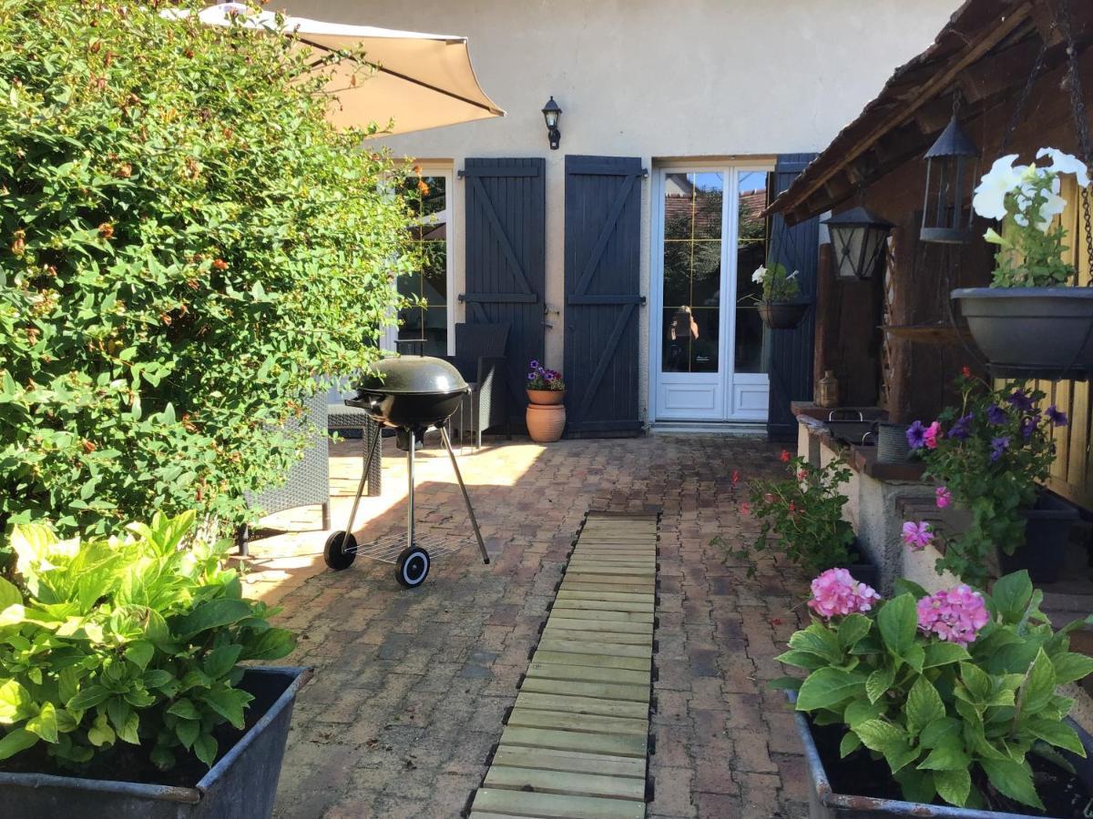 La Meuniere Villa Jouy  Exteriör bild
